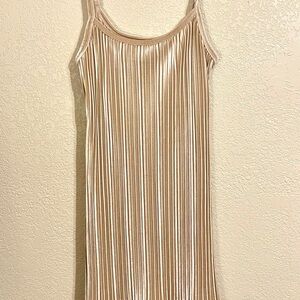 Elegant Gold Pleated Dress